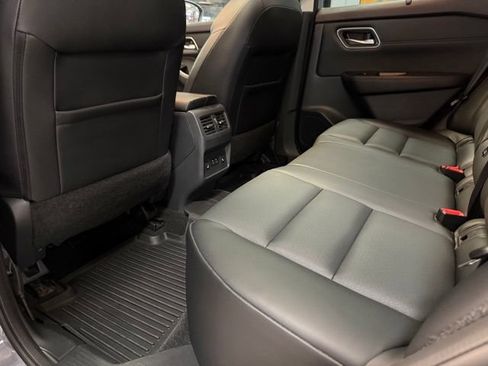 Used 2021 Nissan Rogue SV AWD/4WD image 24
