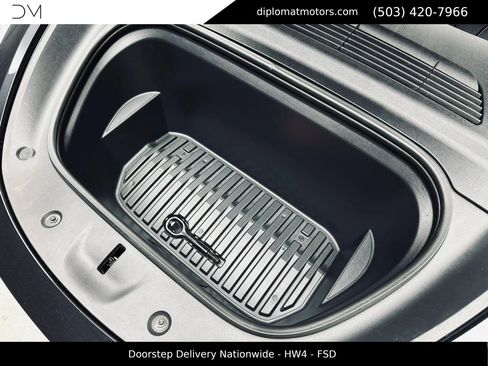 Used 2024 Tesla Model Y Performance AWD/4WD image 45
