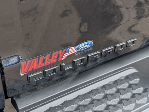 Used 2024 Chevrolet Colorado ZR2 w/ Technology Package image 13