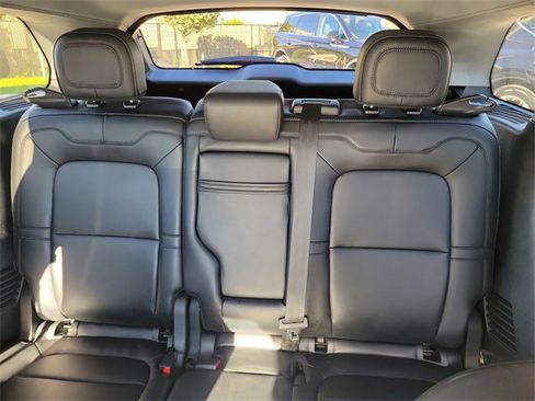 Certified 2022 Lincoln Corsair FWD image 10