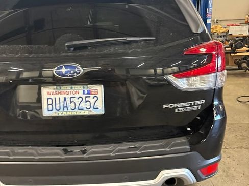 Used 2020 Subaru Forester Touring w/ Popular Package #2 AWD/4WD image 11