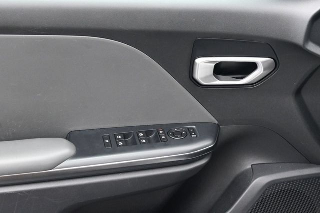 Used 2025 Kia K4 FWD image 17