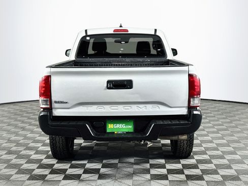Used 2022 Toyota Tacoma SR RWD image 7