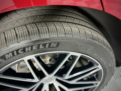 Used 2024 Porsche Macan image 19