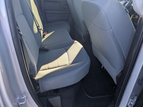 Used 2017 RAM 1500 Express image 30