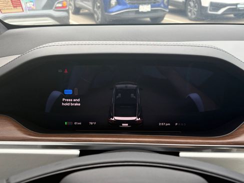Used 2022 Tesla Model X AWD/4WD image 11