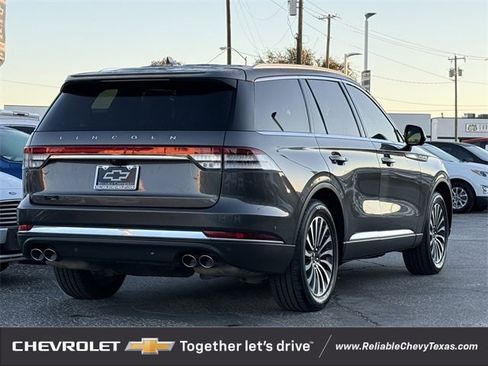 Used 2020 Lincoln Aviator Reserve w/ Equipment Group 201A image 6