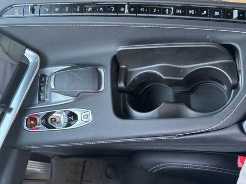 Used 2021 Chevrolet Corvette Stingray Preferred Cpe w/ Z51 Performance Package image 22