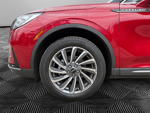 Used 2025 Lincoln Corsair Reserve w/ Equipment Group 202A image 14