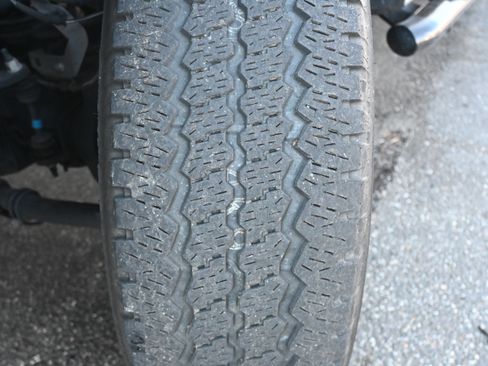 Used 2023 Ford F250 XL w/ STX Appearance Package image 12