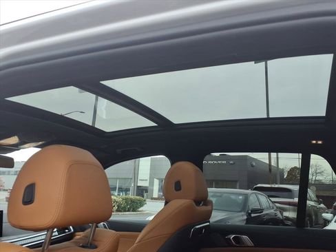 Used 2026 BMW X5 xDrive50e w/ M Sport Package image 17