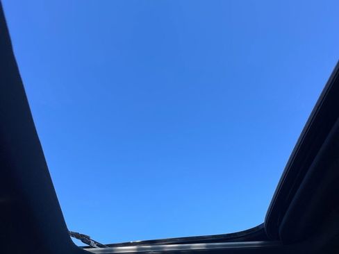 Used 2025 Chevrolet Silverado 1500 ZR2 w/ Technology Package image 10