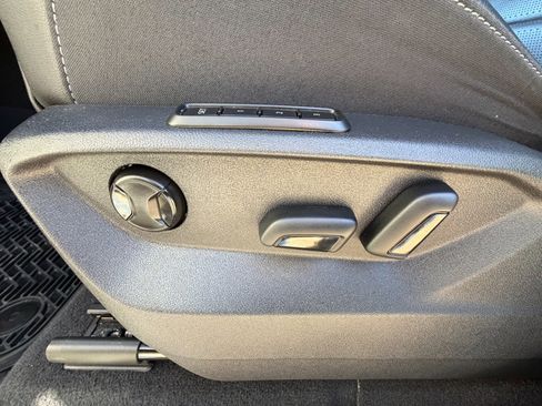 Used 2019 Volkswagen Atlas SEL Premium image 7