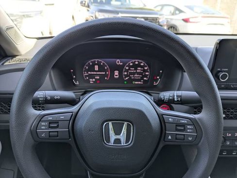 Used 2025 Honda Accord SE image 28