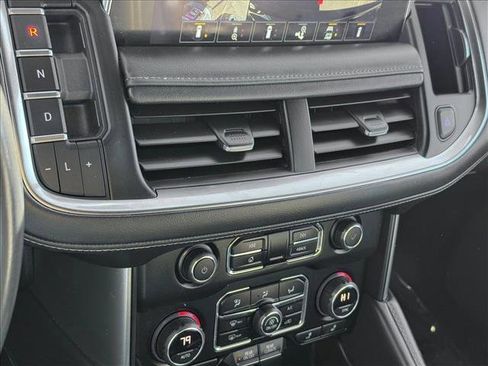 Used 2022 Chevrolet Tahoe Z71 w/ Luxury Package image 14