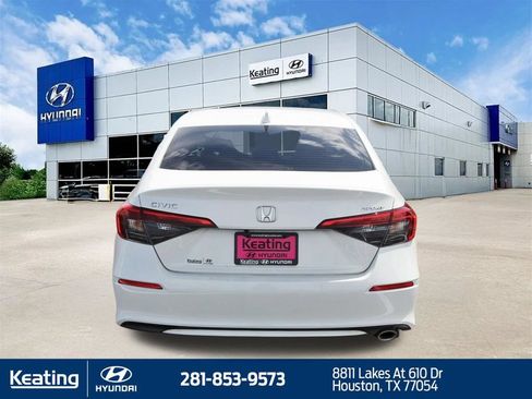 Used 2024 Honda Civic Sport image 6