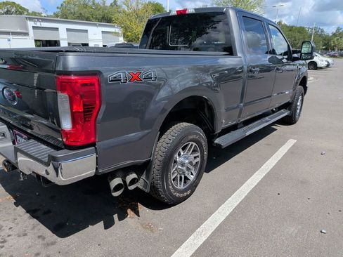 Used 2018 Ford F350 Lariat w/ Lariat Value Package AWD/4WD image 4