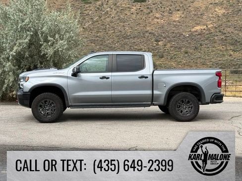 Used 2023 Chevrolet Silverado 1500 ZR2 w/ Technology Package AWD/4WD image 2