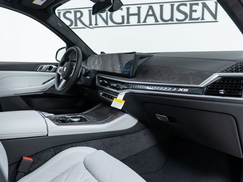 New 2026 BMW X5 xDrive40i w/ M Sport Package image 21