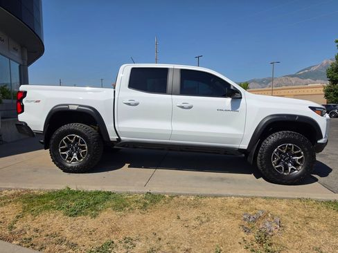 Used 2024 Chevrolet Colorado ZR2 w/ ZR2 Convenience Package III AWD/4WD image 4