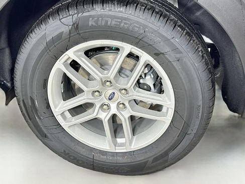 New 2026 Ford Explorer Active image 30