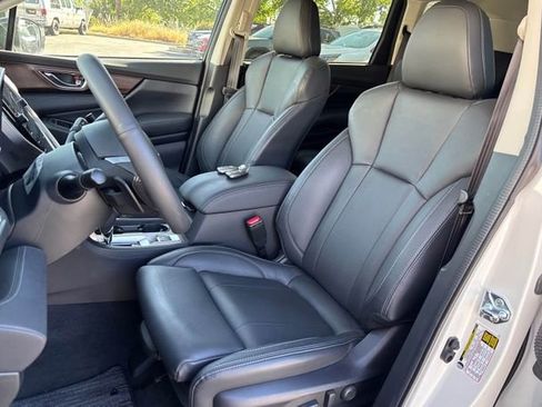 Used 2025 Subaru Ascent Touring w/ Popular Package #2 image 9