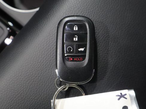 Used 2025 Honda Pilot EX-L image 27