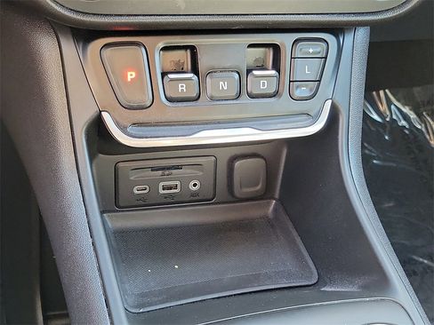 Used 2021 GMC Terrain SLT image 12