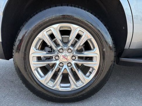 Used 2021 GMC Yukon SLT w/ SLT Luxury Plus Package RWD image 14