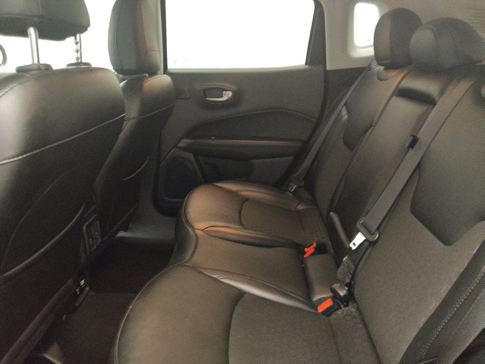 Used 2021 Jeep Compass Latitude w/ Sun and Sound Group AWD/4WD image 18