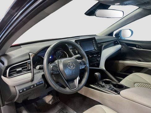 Used 2024 Toyota Camry SE AWD/4WD image 9
