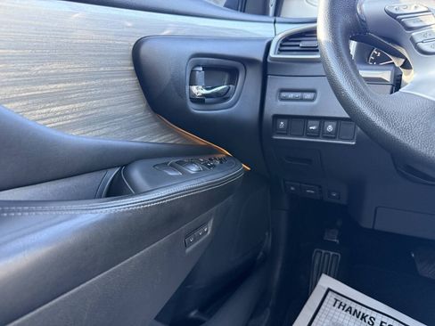 Used 2015 Nissan Murano Platinum FWD image 30