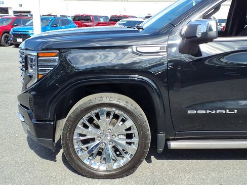 Used 2023 GMC Sierra 1500 Denali w/ Denali Reserve Package AWD/4WD image 7