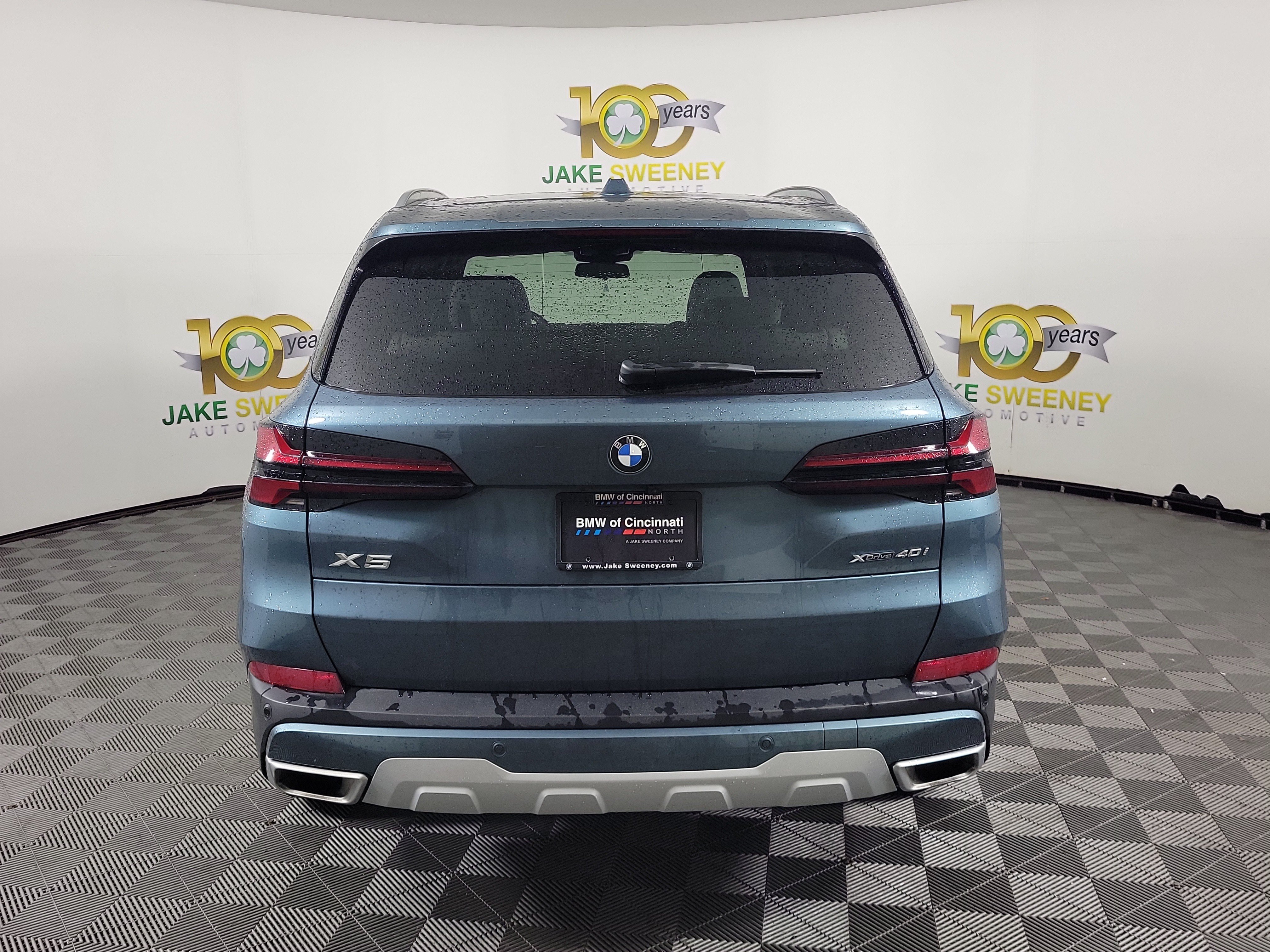 Used 2026 BMW X5 xDrive40i w/ Parking Assistance Package AWD/4WD image 3