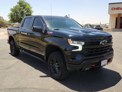 Used 2024 Chevrolet Silverado 1500 LT Trail Boss w/ Convenience Package II AWD/4WD image 6
