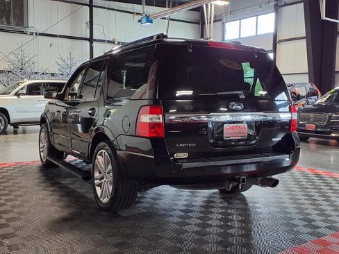 Used 2017 Ford Expedition Limited w/ Equipment Group 301A AWD/4WD image 4