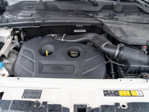 Used 2017 Land Rover Discovery Sport HSE image 27