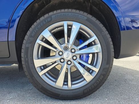 Used 2024 Cadillac XT5 Premium Luxury image 16