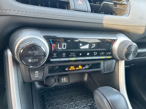 Certified 2024 Toyota RAV4 LE AWD/4WD image 23