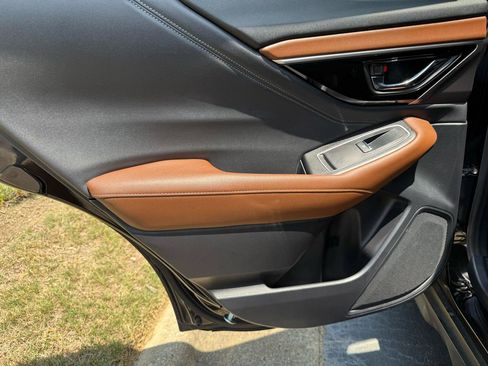 Used 2020 Subaru Outback Touring w/ Popular Package #2 AWD/4WD image 16