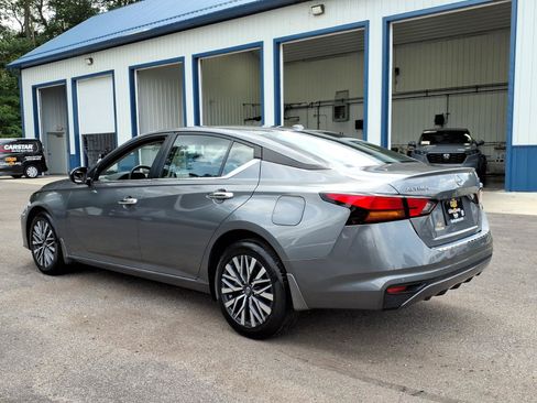 Used 2023 Nissan Altima 2.5 SV AWD/4WD image 8