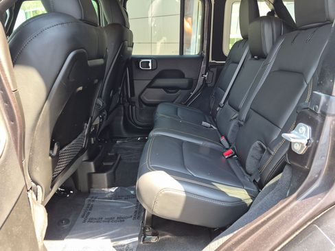 Used 2025 Jeep Wrangler Unlimited Rubicon 392 AWD/4WD image 26