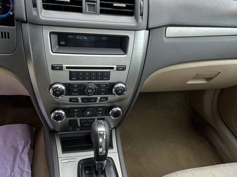 Used 2012 Ford Fusion SE FWD image 12