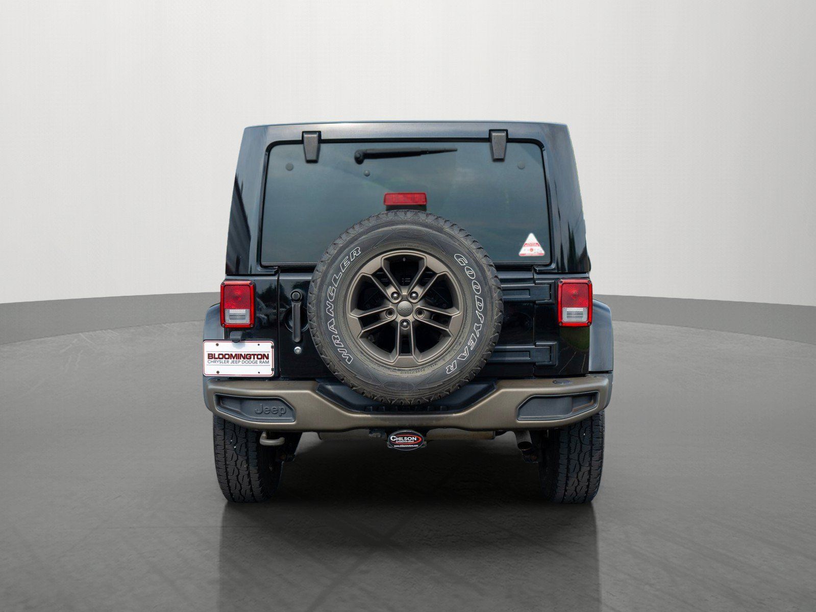 Used 2017 Jeep Wrangler Unlimited Sahara AWD/4WD image 6
