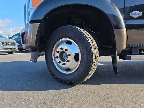 Used 2015 Ford F350 King Ranch w/ King Ranch w/Chrome Package image 37
