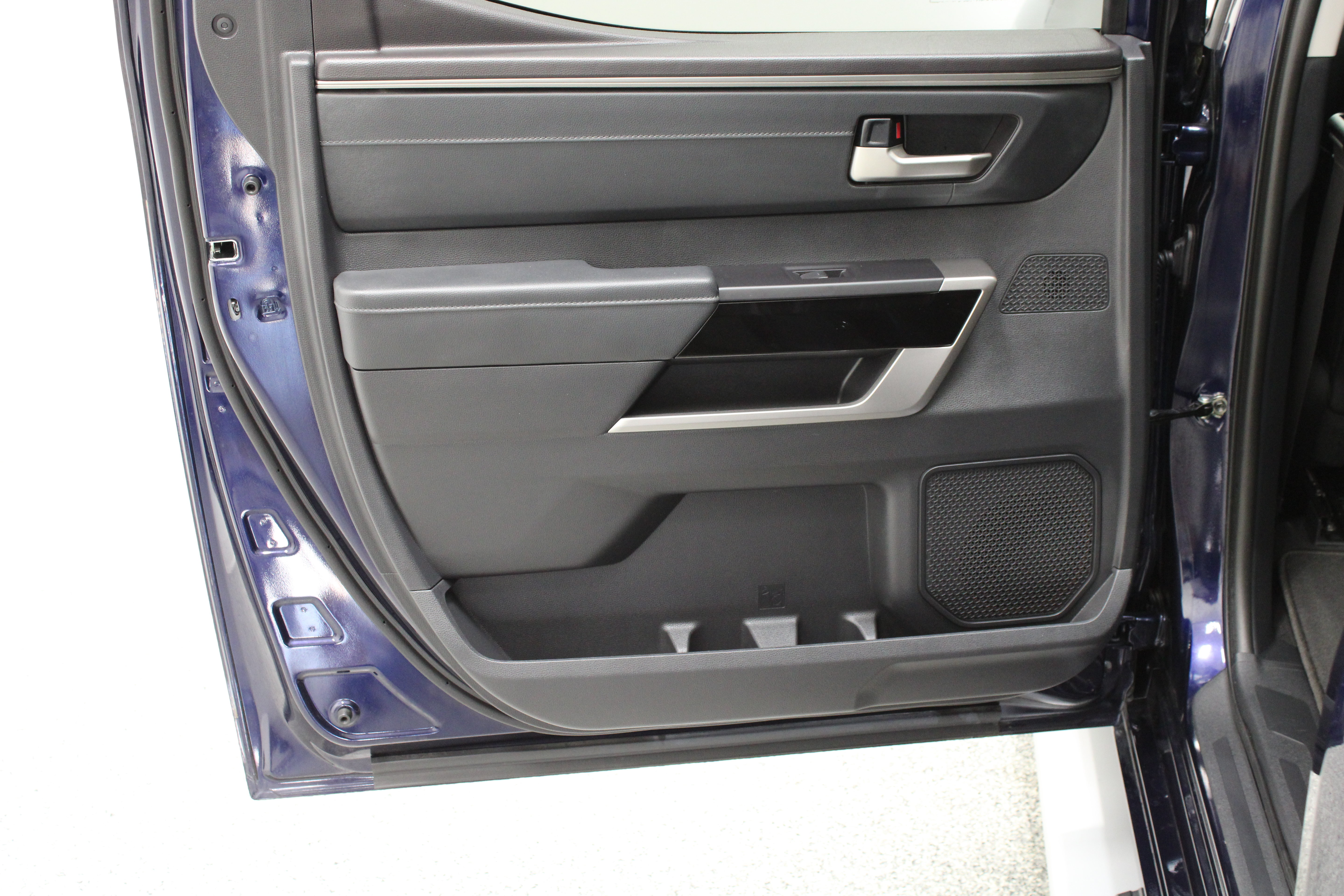 Used 2023 Toyota Tundra Limited RWD image 30