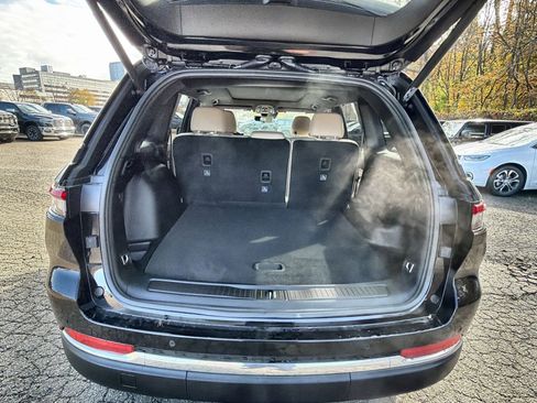 New 2025 Jeep Grand Cherokee Limited w/ Luxury Tech Group II AWD/4WD image 26