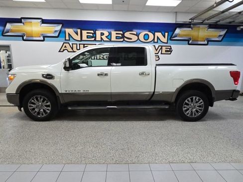 Used 2018 Nissan Titan Platinum Reserve w/ Platinum Utility Package image 4