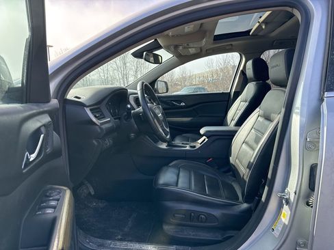 Used 2017 GMC Acadia Denali w/ Technology Package image 6