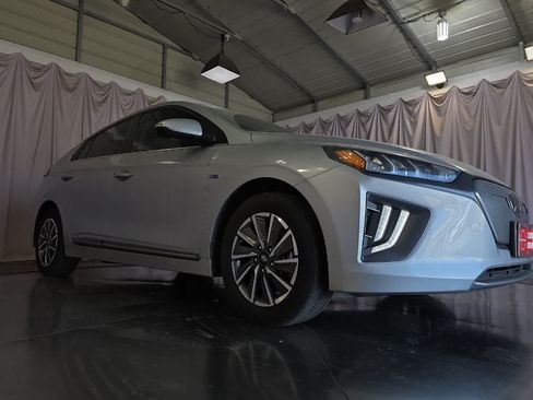 Used 2020 Hyundai Ioniq Limited FWD image 10